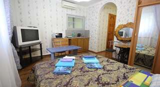 Гостиница  Adler Home Адлер Улучшенный семейный номер-5