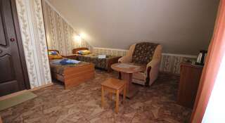 Гостиница  Adler Home Адлер Улучшенный двухместный номер с 1 кроватью или 2 отдельными кроватями-16