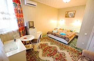 Гостиница  Adler Home Адлер Улучшенный двухместный номер с 1 кроватью или 2 отдельными кроватями-8