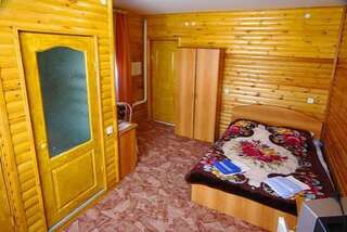 Гостиница  Adler Home Адлер Улучшенный двухместный номер с 1 кроватью или 2 отдельными кроватями-6